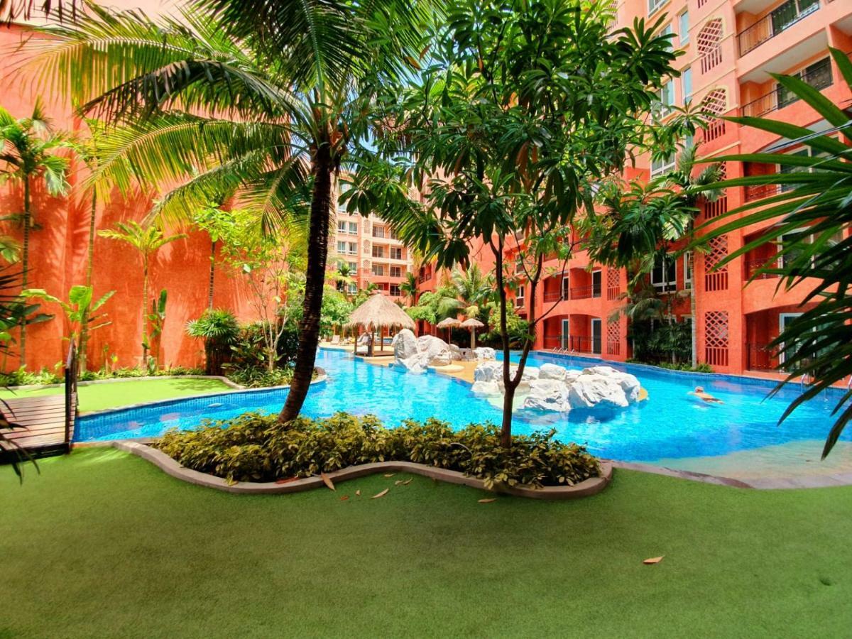 Seven Seas Condo By Dmitrii Jomtien Beach Exterior photo