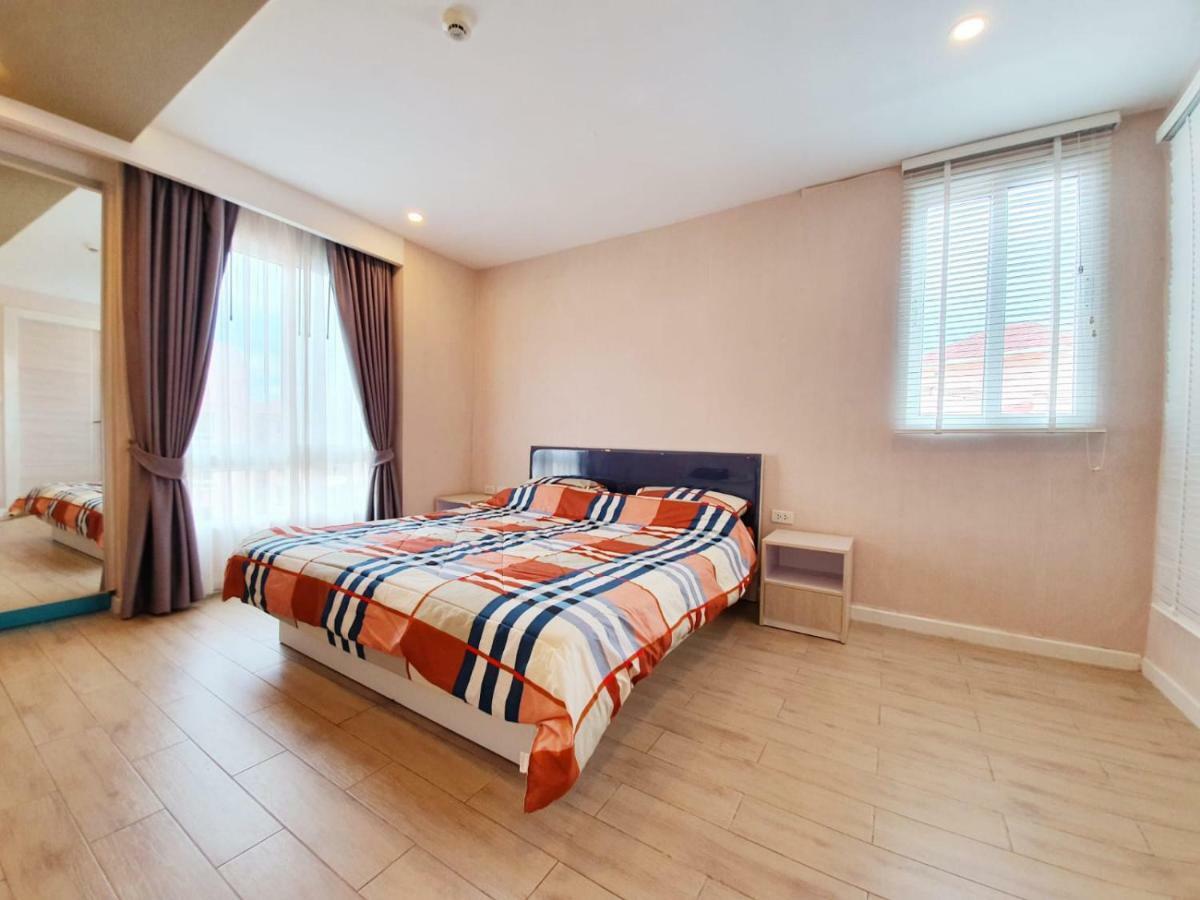 Seven Seas Condo By Dmitrii Jomtien Beach Exterior photo