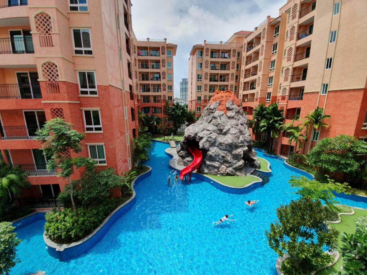Seven Seas Condo By Dmitrii Jomtien Beach Exterior photo