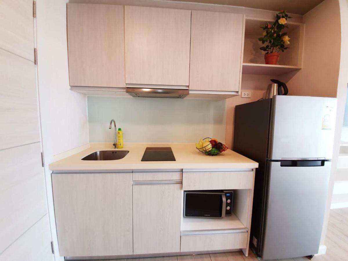 Seven Seas Condo By Dmitrii Jomtien Beach Exterior photo