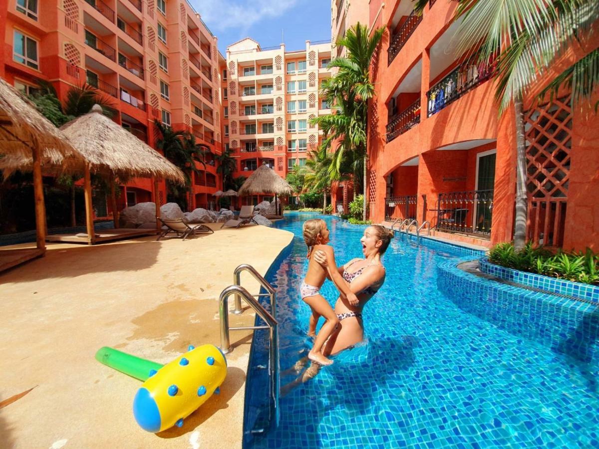 Seven Seas Condo By Dmitrii Jomtien Beach Exterior photo